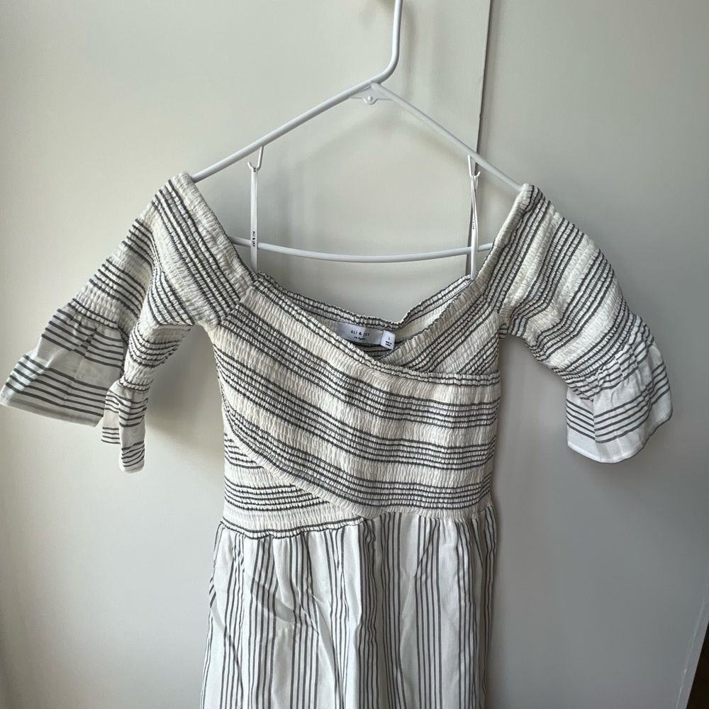 Amazingly stretchy lined jumpsuit | cropped | size l